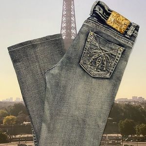 🌻Shyanne Anne Mid Rise Boot Cut Jeans size 13/14.